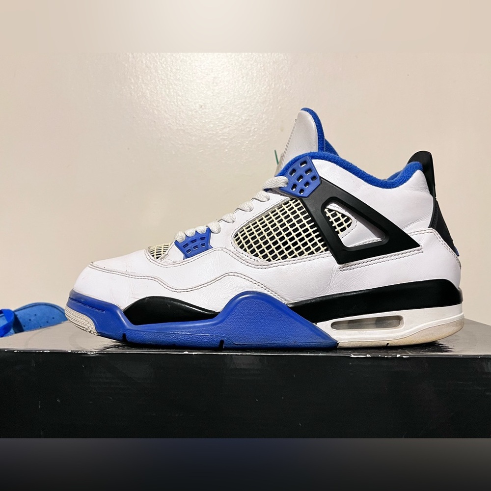 2017 Men’s Nike Air Jordan IV 4 Motorsports Royal White Size 8 Used Rare OG